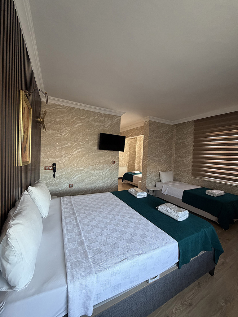 Koç Otel Karasu Galeri 36