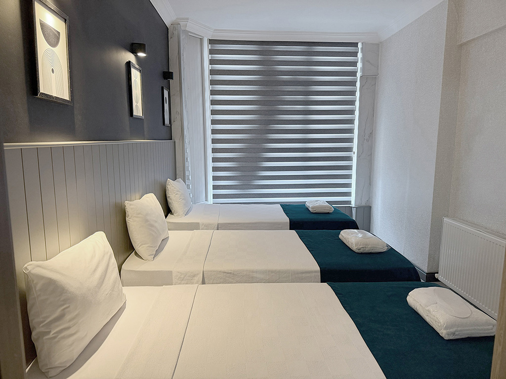 Koç Otel Karasu Galeri 44