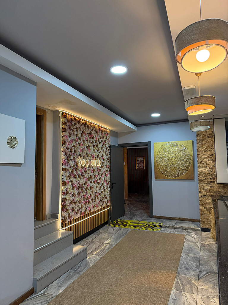 Koç Otel Karasu Galeri 62